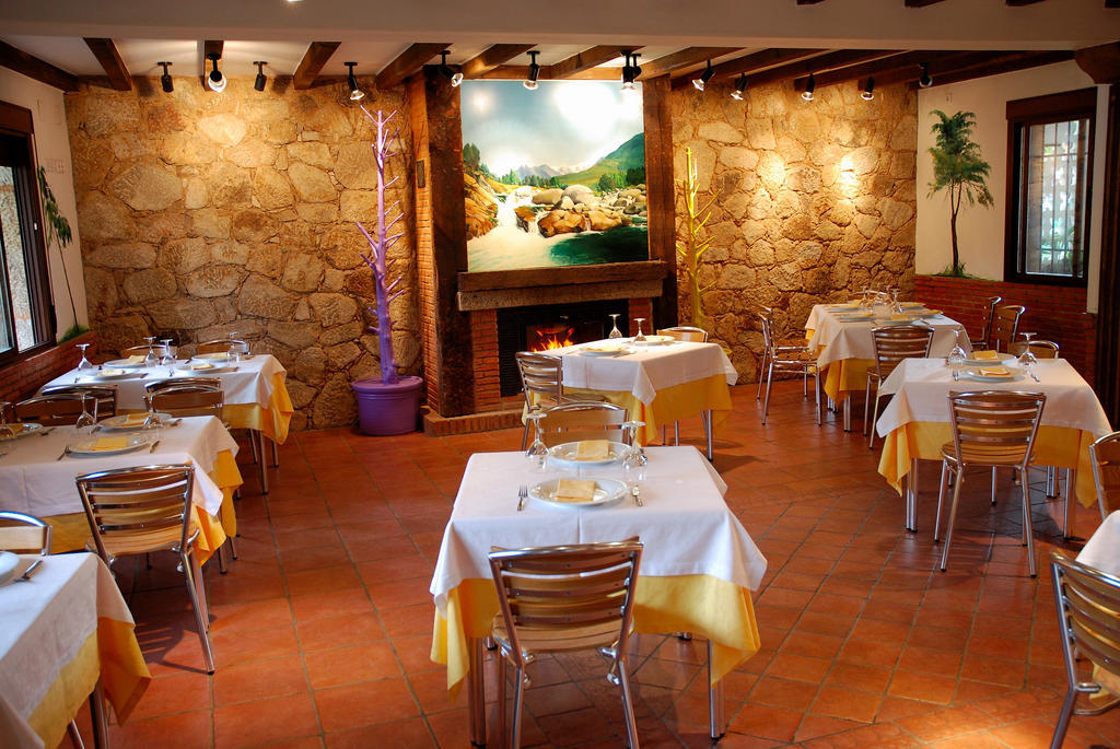 Hostal El Cardenillo Madrigal de la Vera Kültér fotó