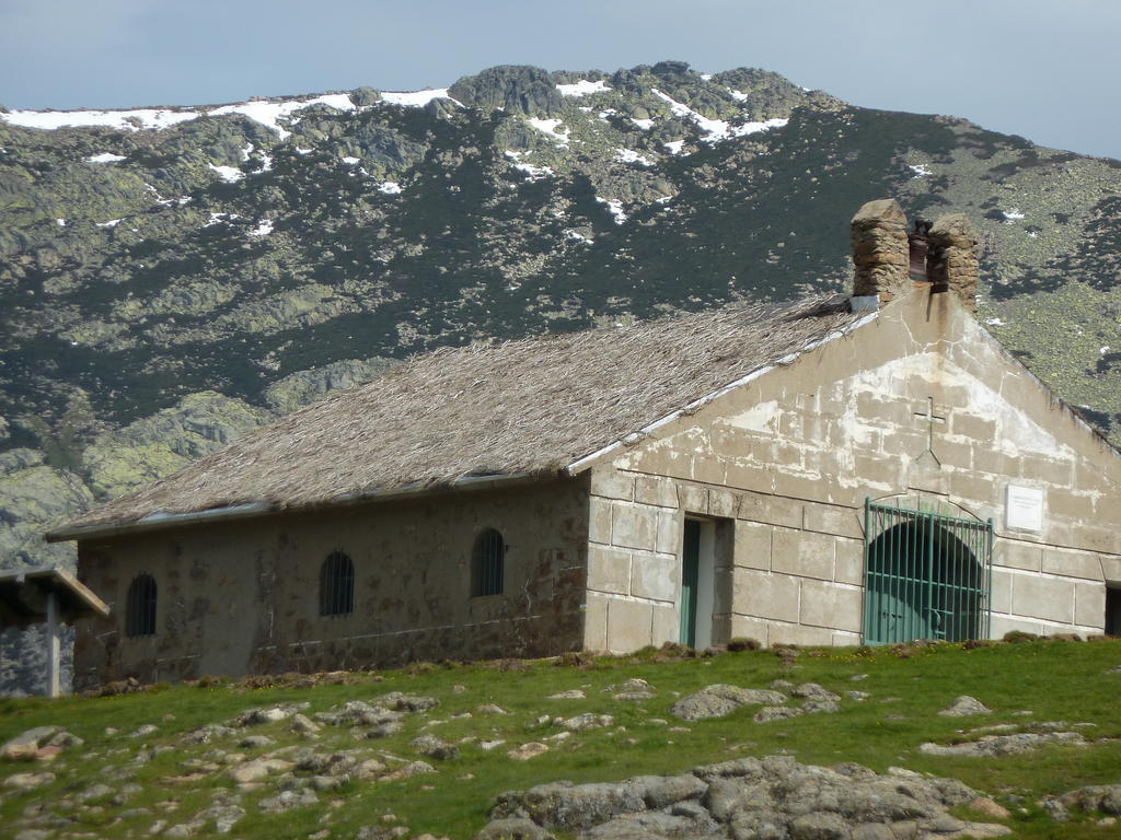 Hostal El Cardenillo Madrigal de la Vera Kültér fotó